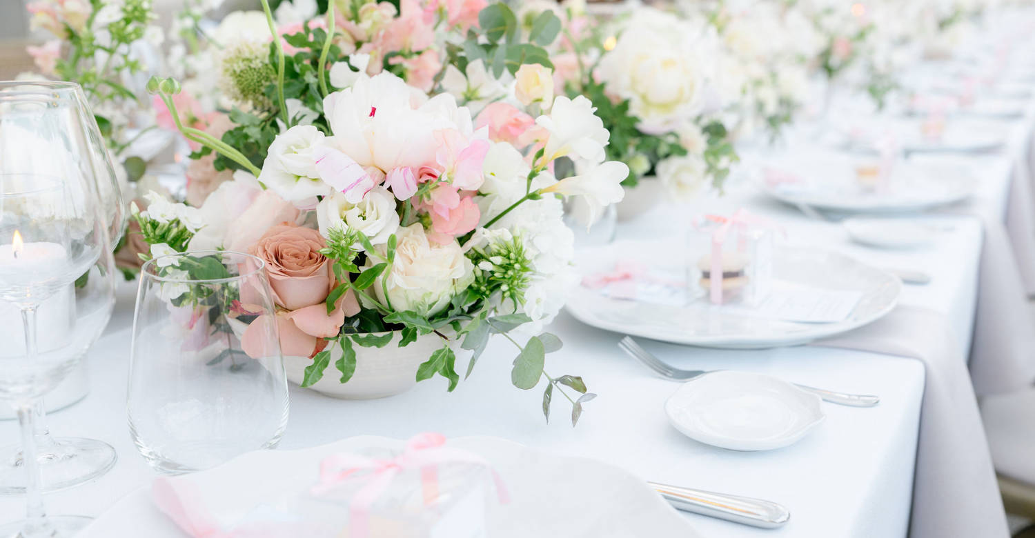 Credit: Planning & Styling: @laneproductions, Photographer: @ricci.wedding, Videographer: @madeinvideo, Florist & Decor: @arsfestum, Production: @lomusic