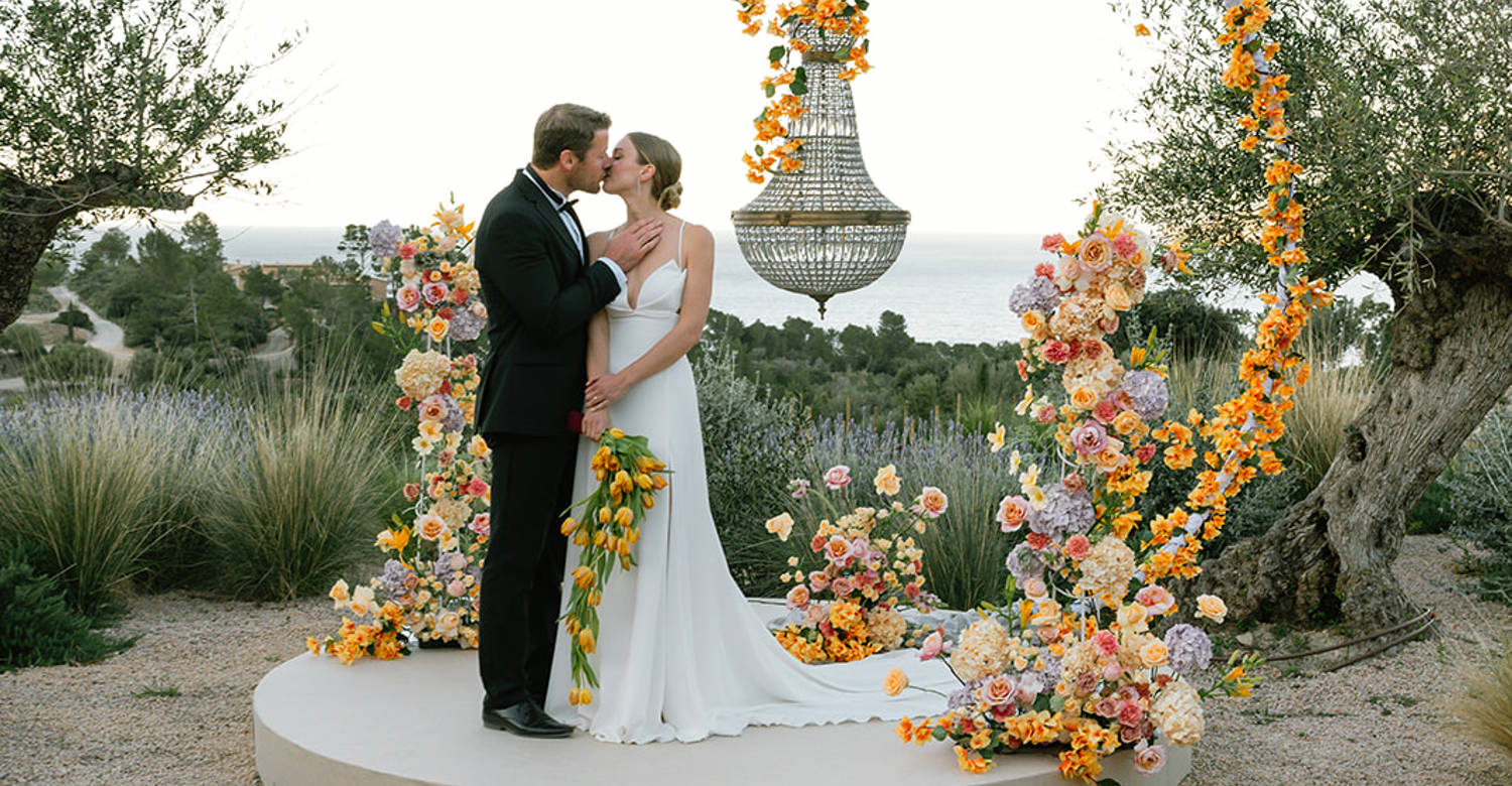 Credit: @bombillas_y_flores @puycermenophotography