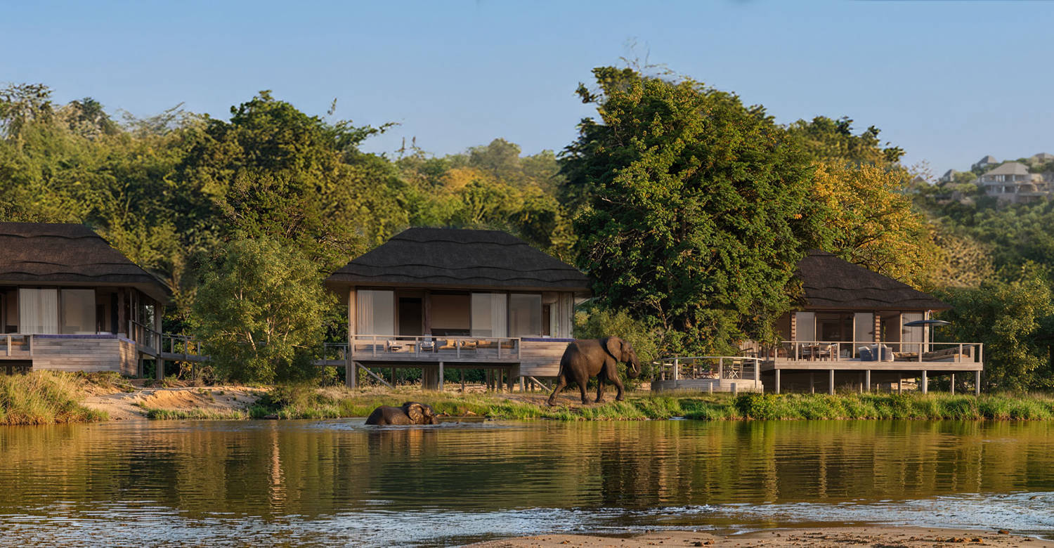 Safari Lodge - The Hide at the hippo dam 